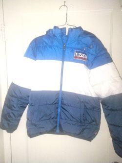 Levi's Colorblock Puffer Jacket with Hood for boys size Large