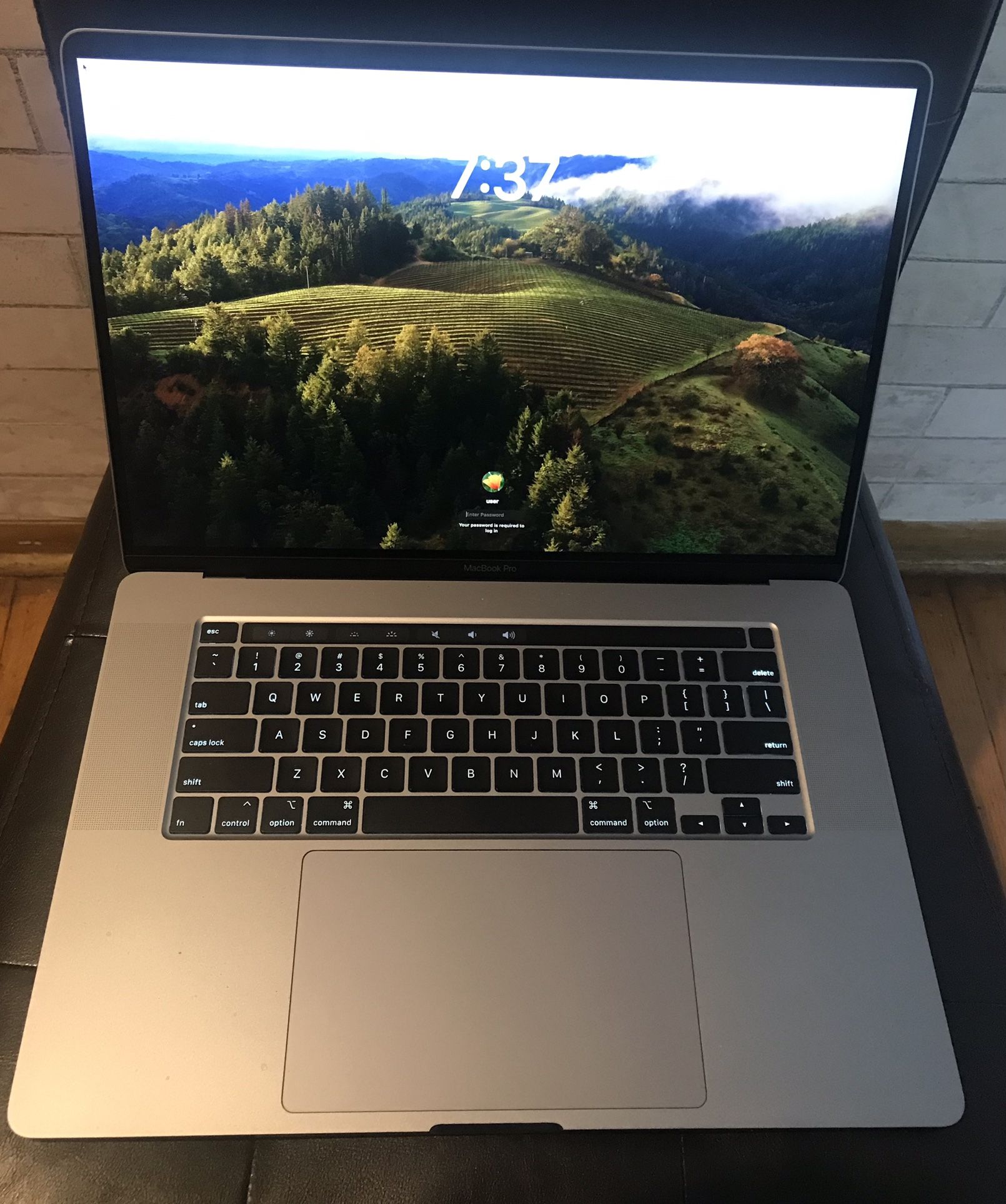 MacBook Pro Touch Bar