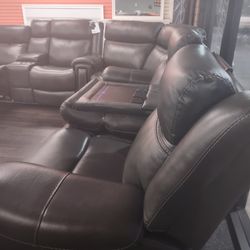 New Sectional Sofa With 4power Recliners 4 Power Headrests Real Leather And The Itable Dropdown