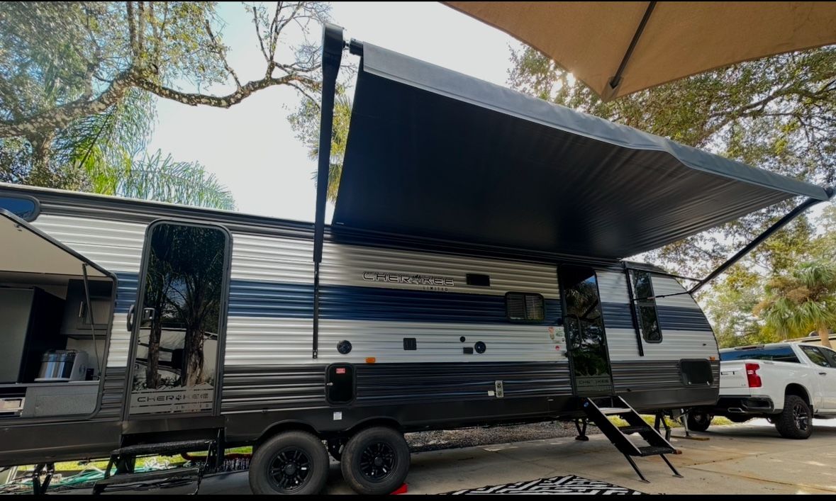 2022 Forest River Cherokee 294 BH