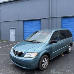 2004 Mazda MPV