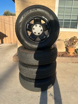 Tires with rims