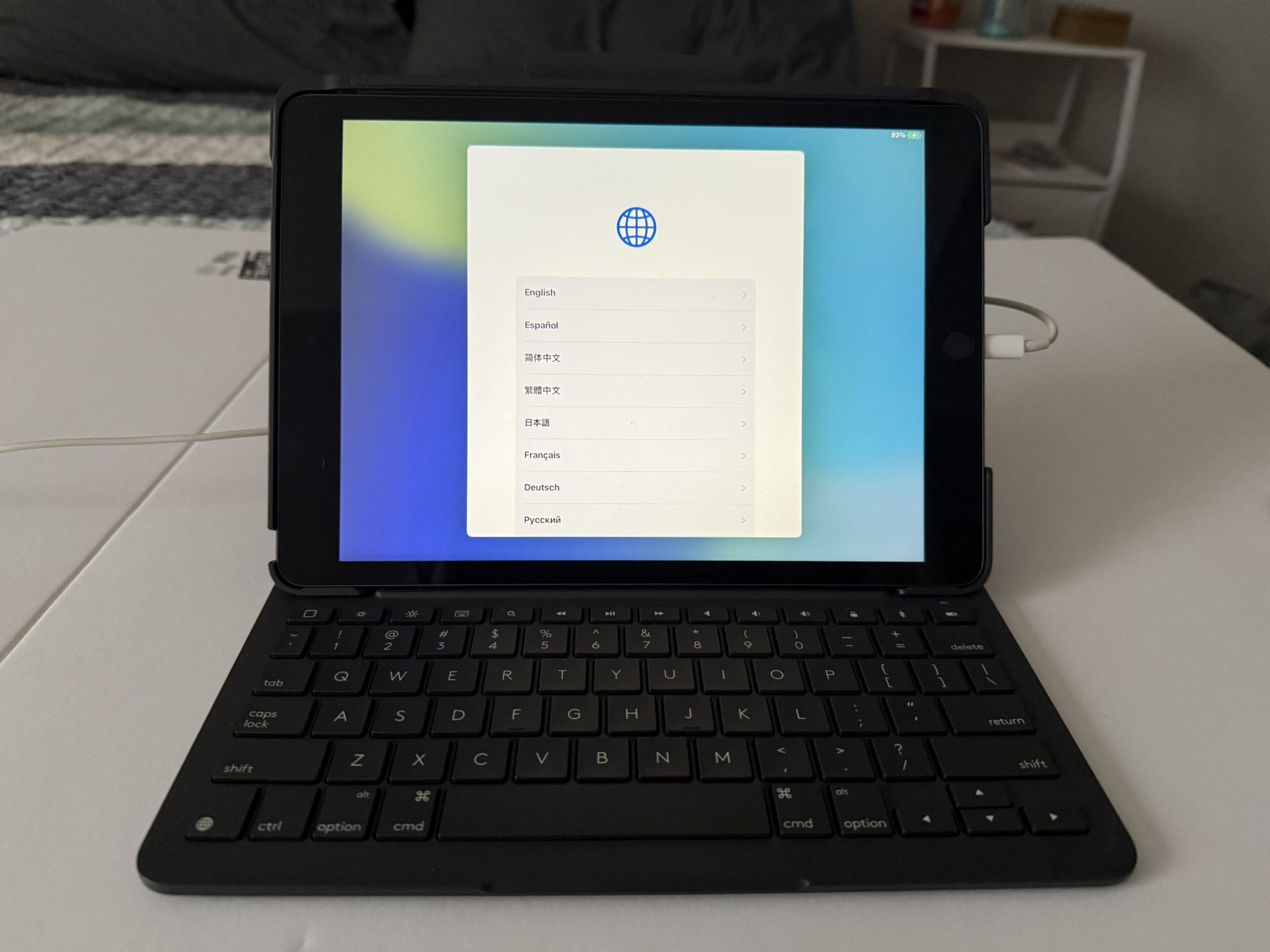 iPad With Case And Keyboard 
