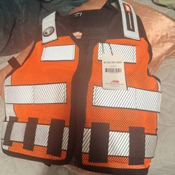 Diamondback HI VIZ 701 VEST HIGH VISIBILITY TOOL VEST