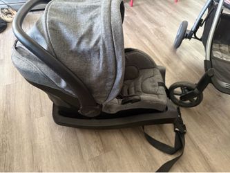 Even Flo stroller and car seat combo