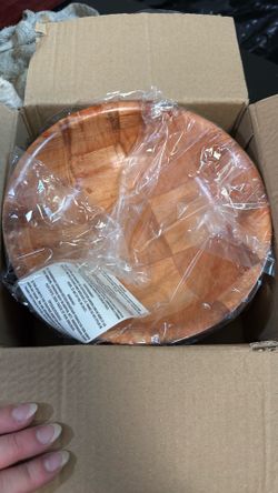 12 wooden chip bowls