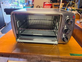 Oster Countertop Oven with Convection, Stainless Steel
TSSTTVCG05
18"w x 15"d x 10.5"h