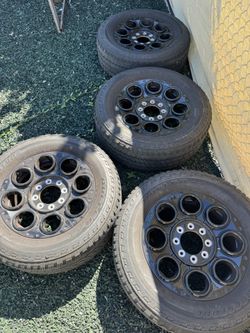 2023 Ford F250 F250 Super Duty 20” OEM Gloss Black Wheels with Tires