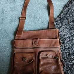 Roots Tribe Leather Messenger Crossbody Bag $20.