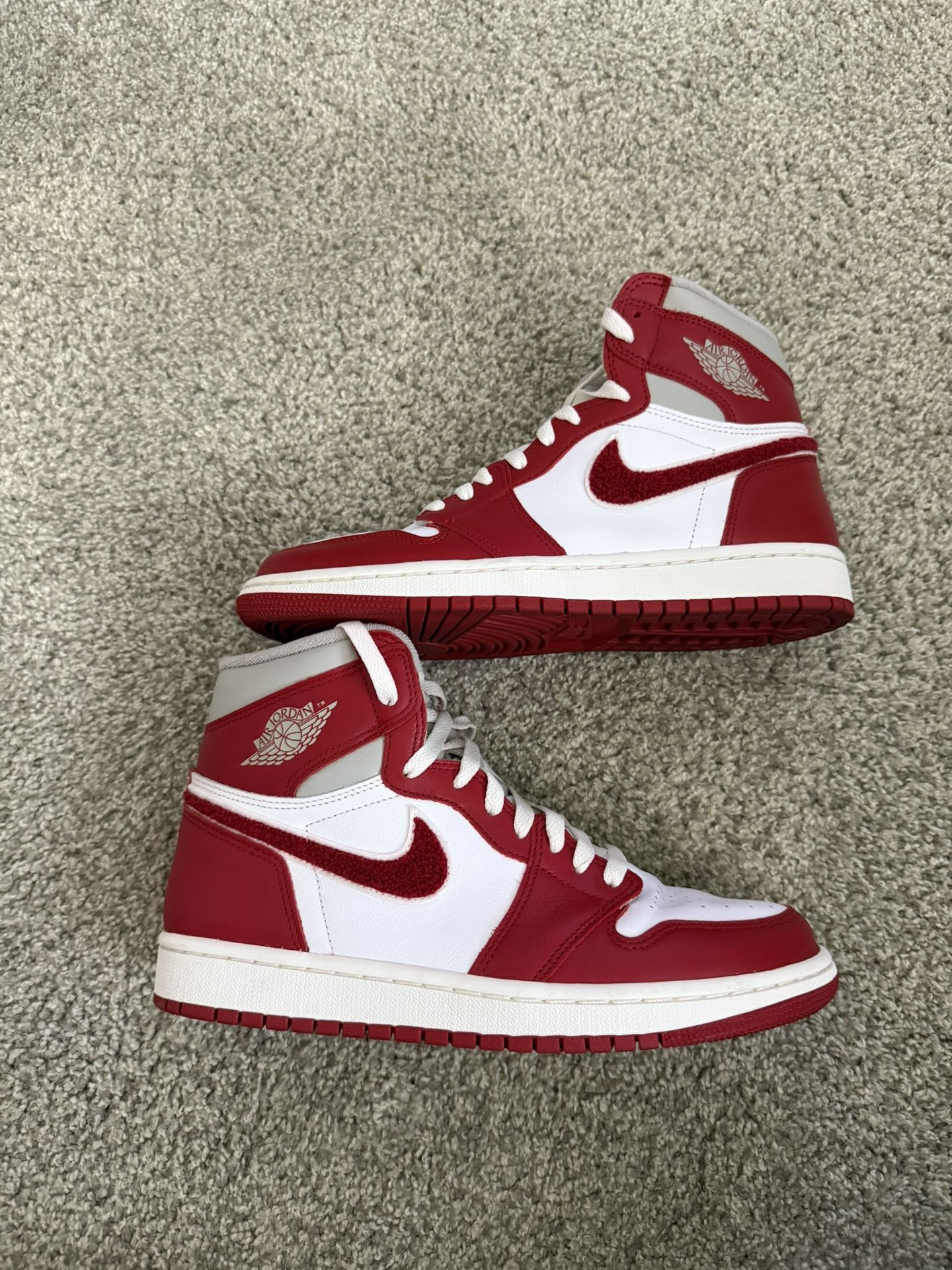 Air Jordan 1 Women’s Retro High OG Varsity Red DJ4891-061 Size 8.5 Preowned VNDS