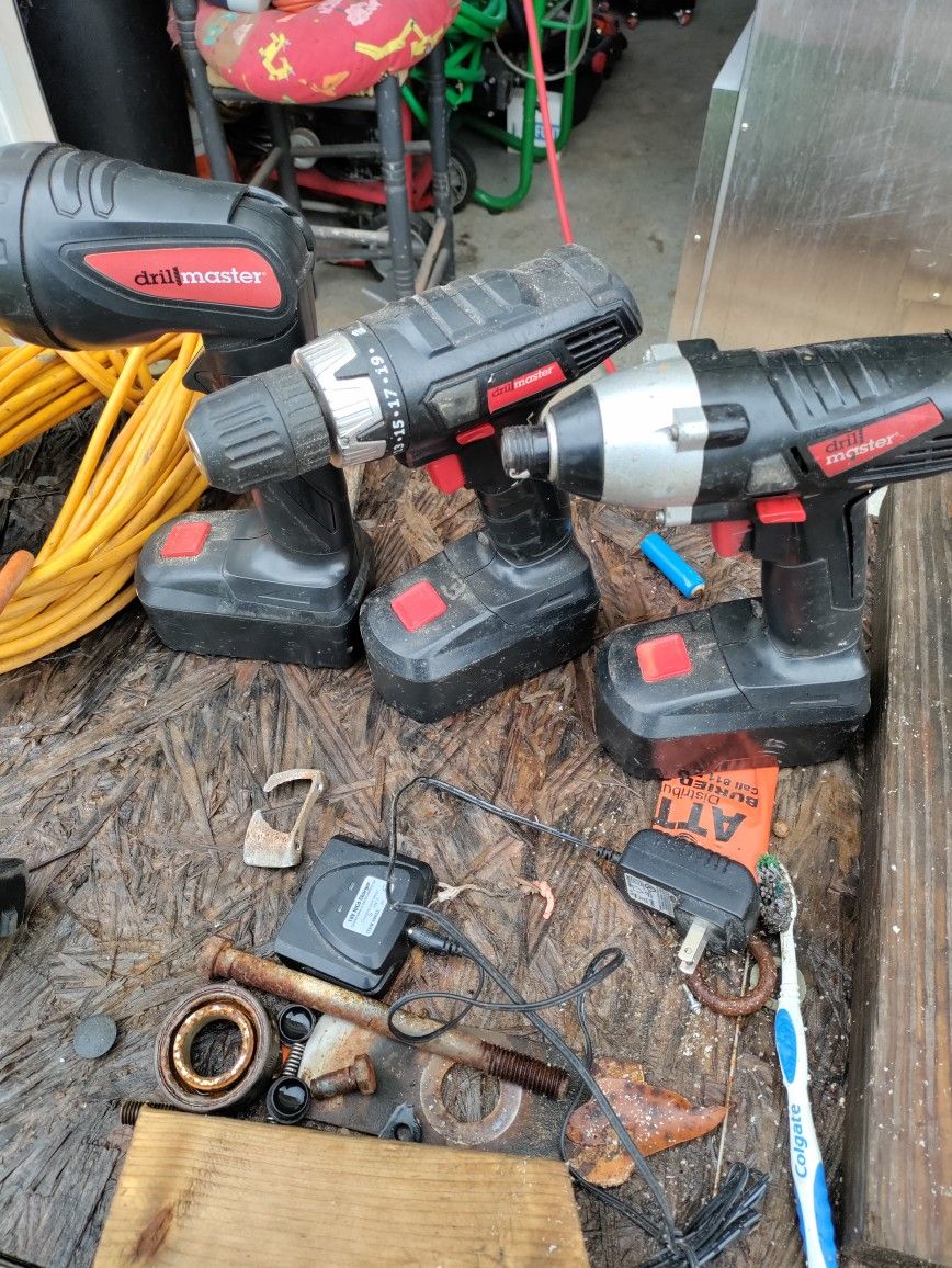 Drillmaster Power Tool Set
