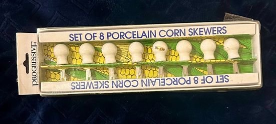 Vintage Set of 8 Porcelain Corn Skewers/Never been used