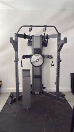 Nordic track workout machine with tablet