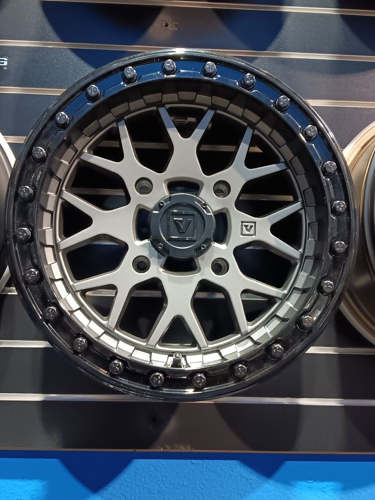 Valor 15x7 4x137 Beadlock Rims & 32x1015 Tires ( Can Am & Honda Utv