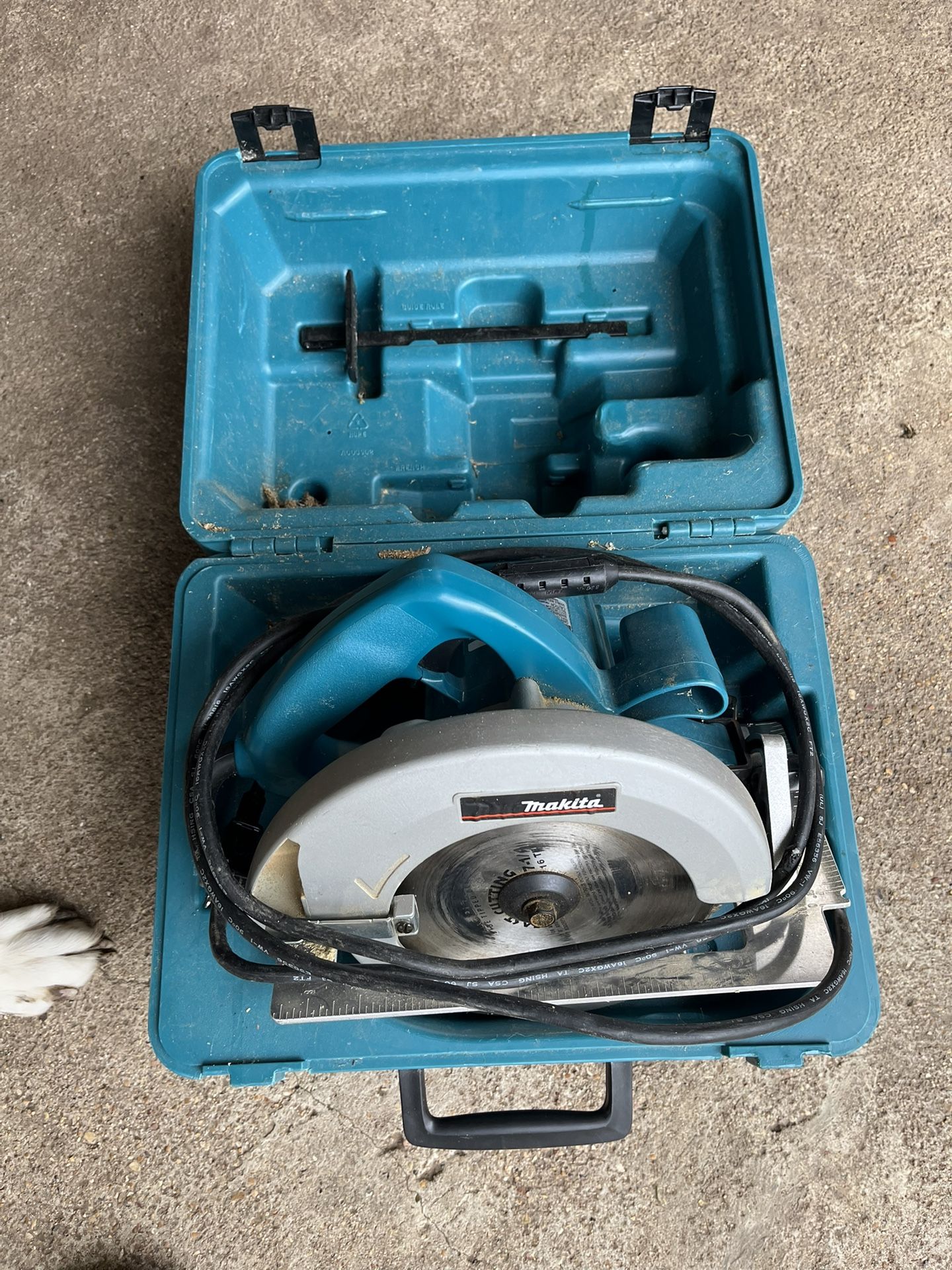 Se Rucho Para Cortar Madera