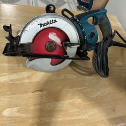 Makita Saw