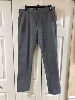 IZOD performance stretch slim fit 32/32