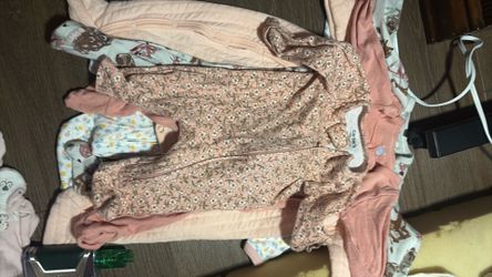 Baby girl footed pajamas (11) sizes 0-3, 3, 3-6