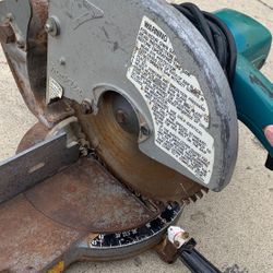 Makita miter saw