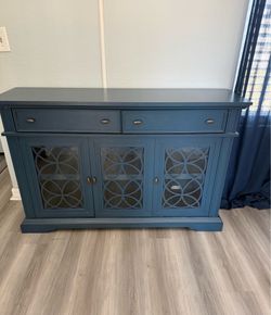 Entry way table