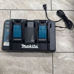 Makita Two Port Multi Charger 
