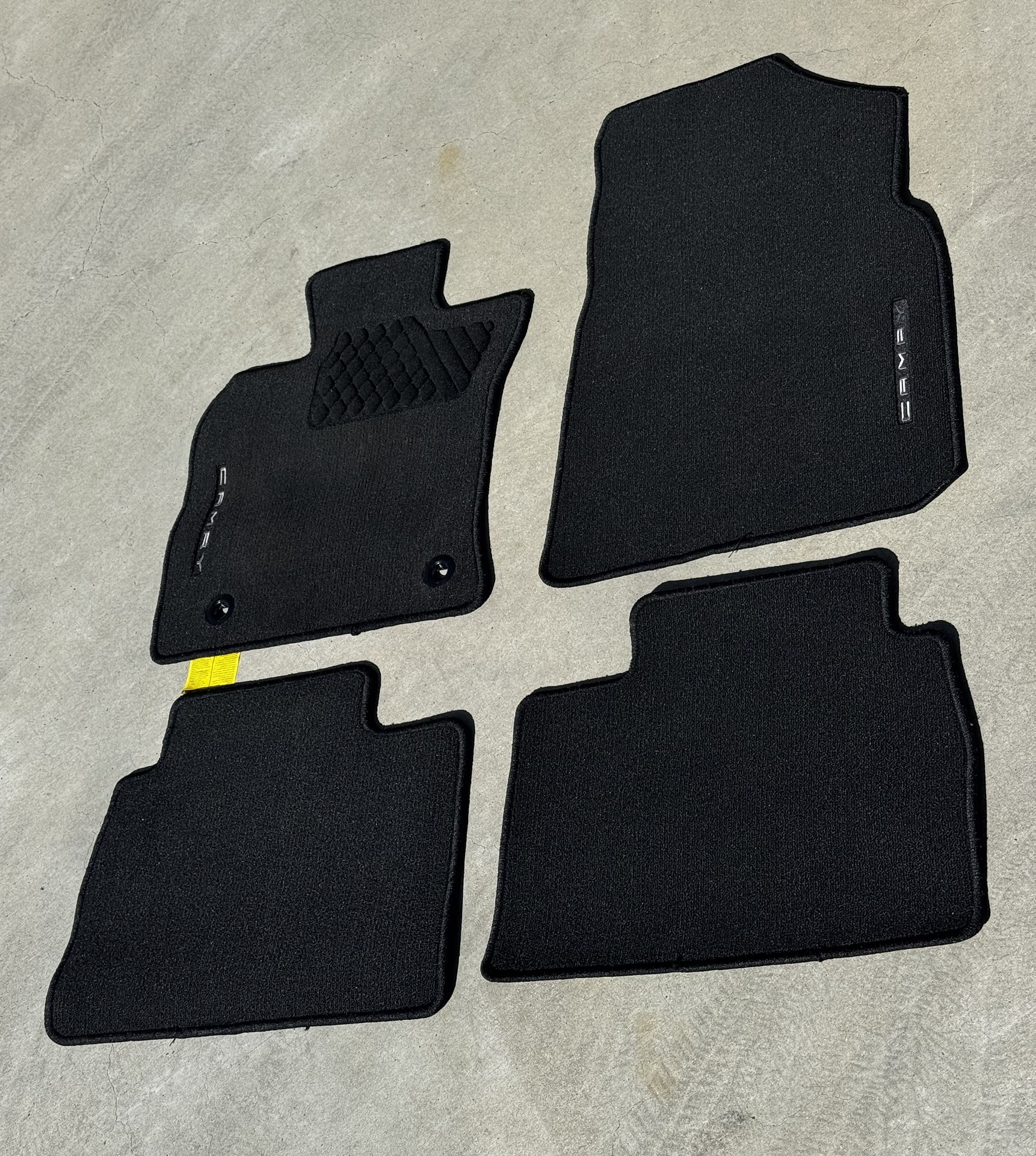NEW OEM 2025 TOYOTA CAMRY HYBRID CARPET FLOOR MATS