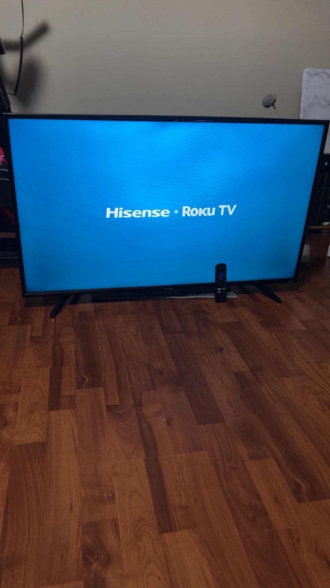 Hisense 43-Inch Roku TV – Excellent Condition