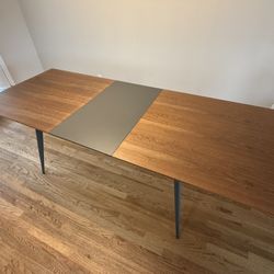 Kasala Dining Table