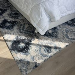118.5x94 Rug