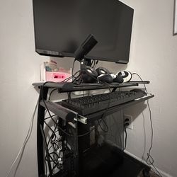 Full Gaming Setup – Ryzen 7, RTX 4060, 32” QHD Monitor, Speakers, Mic