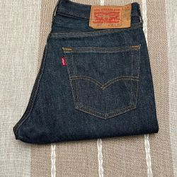 Dark blue levi’s 501 shrink to fit