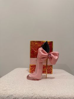 Carolina Herrera Good Girl Blush Bowtastic Collector’s Edition