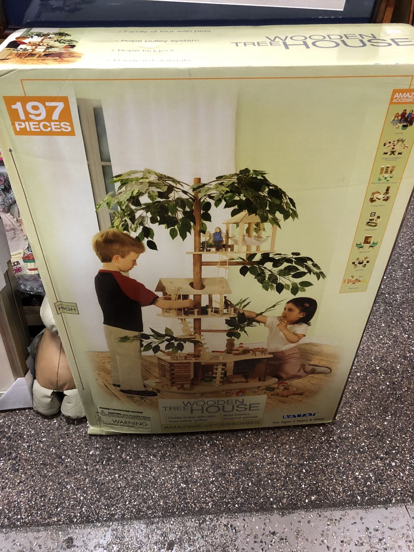 Vintage battat wooden tree house toy new in box