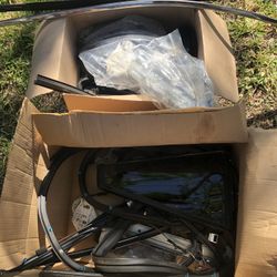 2013 Subaru Outback Driver Side F/R Door Part And Trims