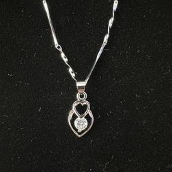 Double Heart Pendant Necklace 