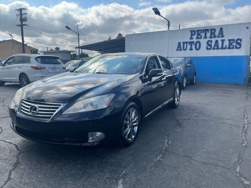2011 Lexus ES 350 With Navigation Sedan 4DR