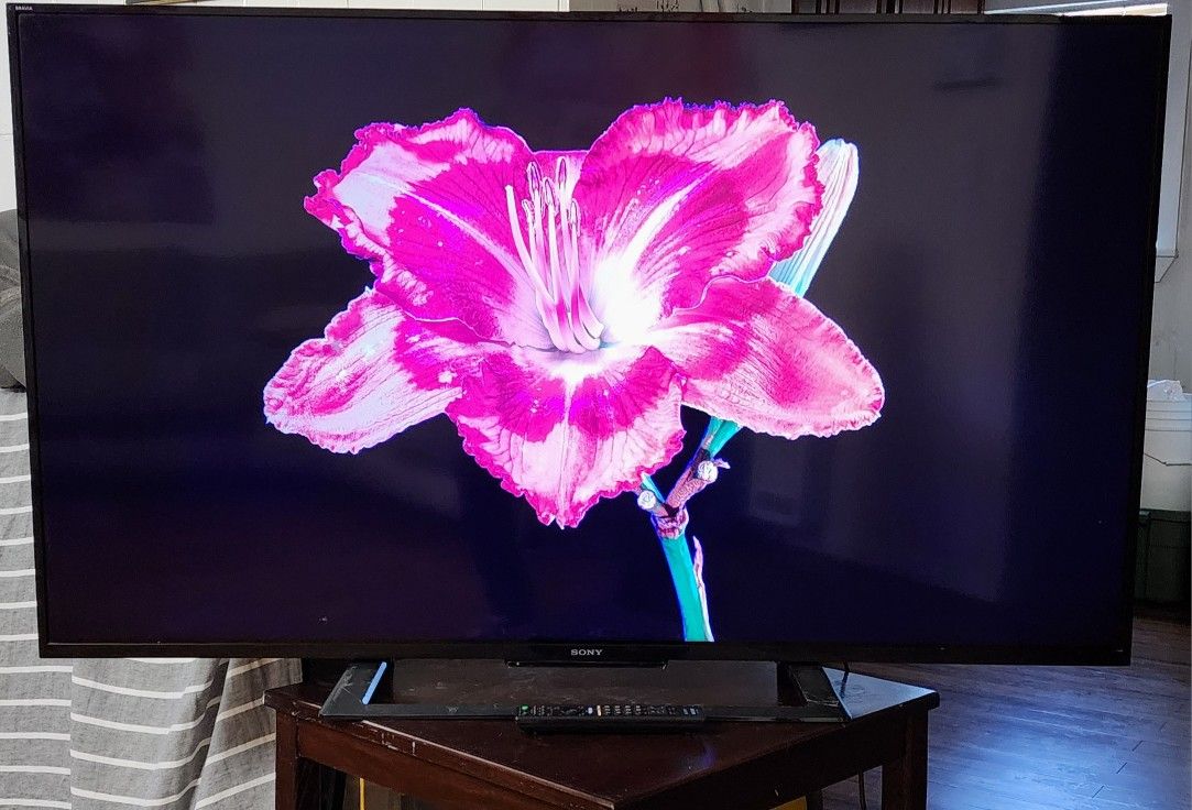 60" 4k UHD Smart LED TV 2017