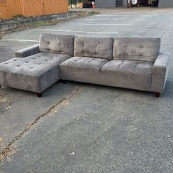 Sectional Couch Free