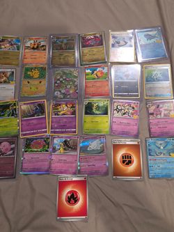 Pokémon TCG Card Lot Mixed Holos and Commons