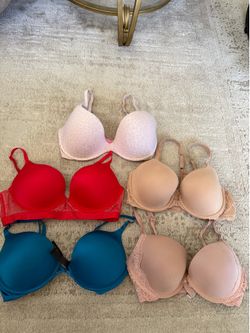 Bras Victoria secret 7 cada uno