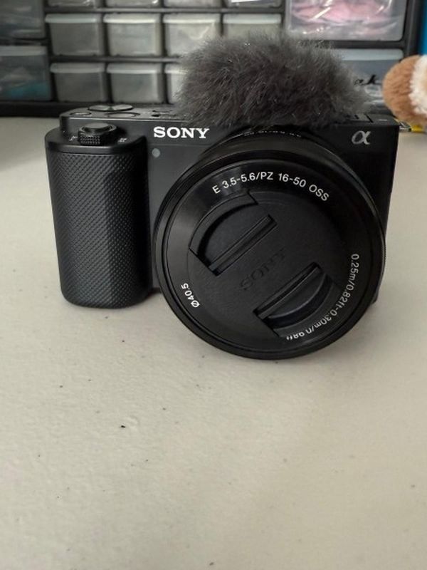Camera Sony Zv-E10