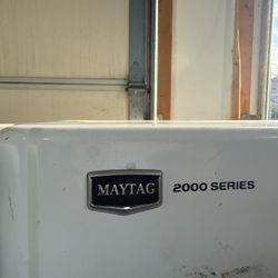 Maytag 2000 Series Washer and Dryer