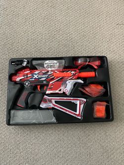 ZURU X-Shot Hyper Gel Blaster Kit - Lightly Used