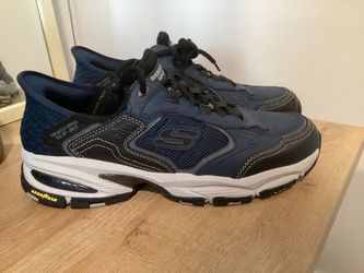 Shoes.  Size 11. New.  El portal area