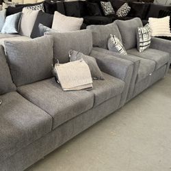 NEW SOFA & LOVESEAT GRAY COLOR 