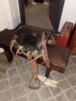 Vintage black J.C.Higgins black leather saddle