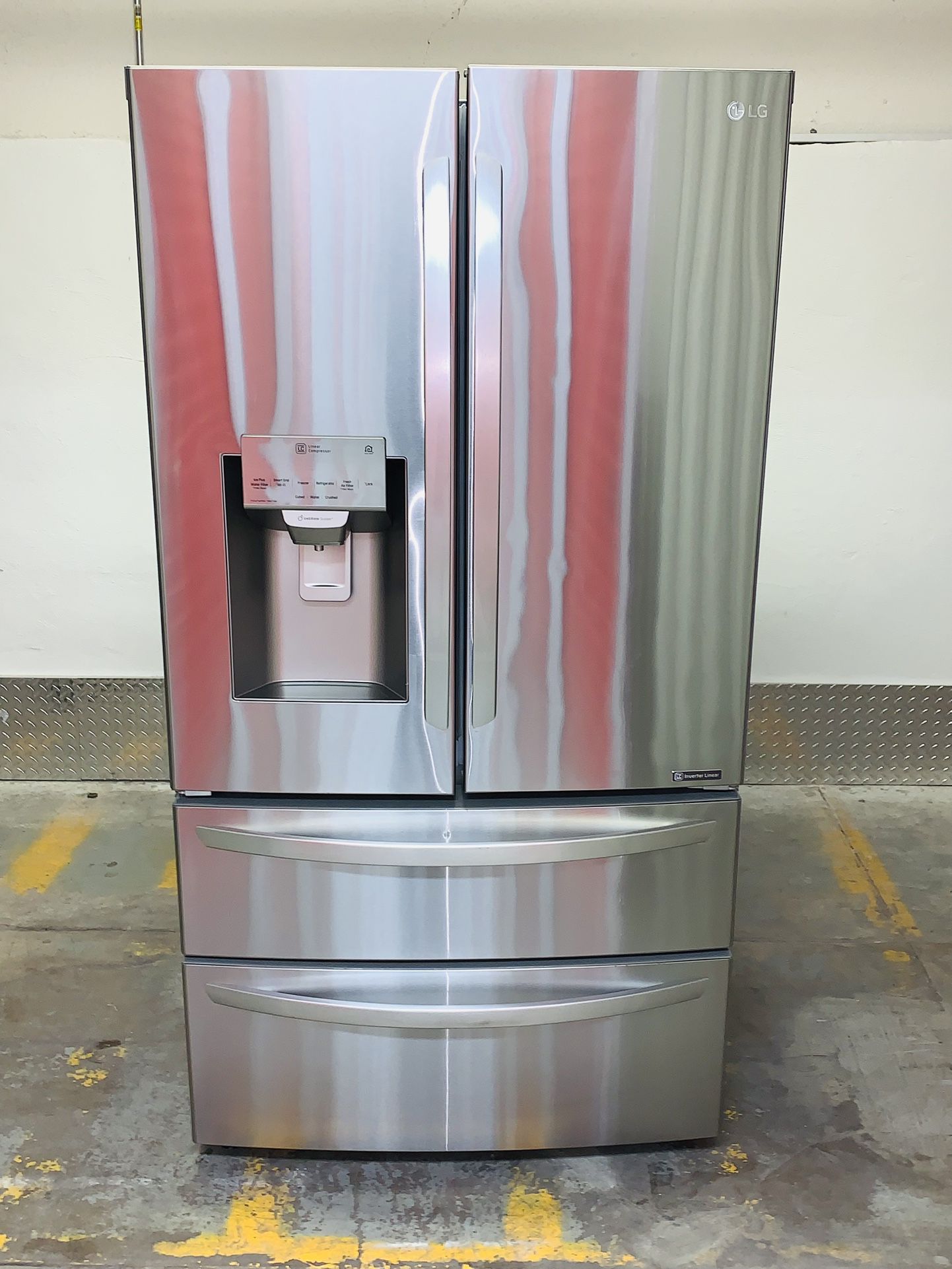 LG refrigerator 36X69X30 stainless steel in very perfect condition a receipt for 90 days warranty