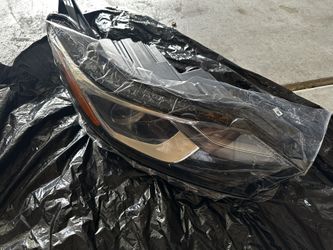 Chevy Malibu Left Headlight