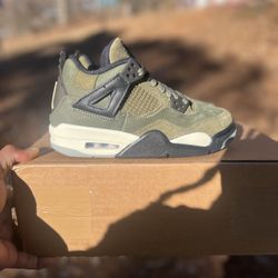 Jordan 4 Retro 