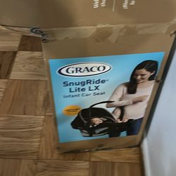 Brand new open box Graco carseat